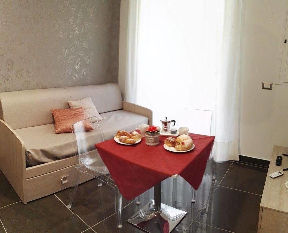 Готель Be Italian Flat Bovio Неаполь Екстер'єр фото