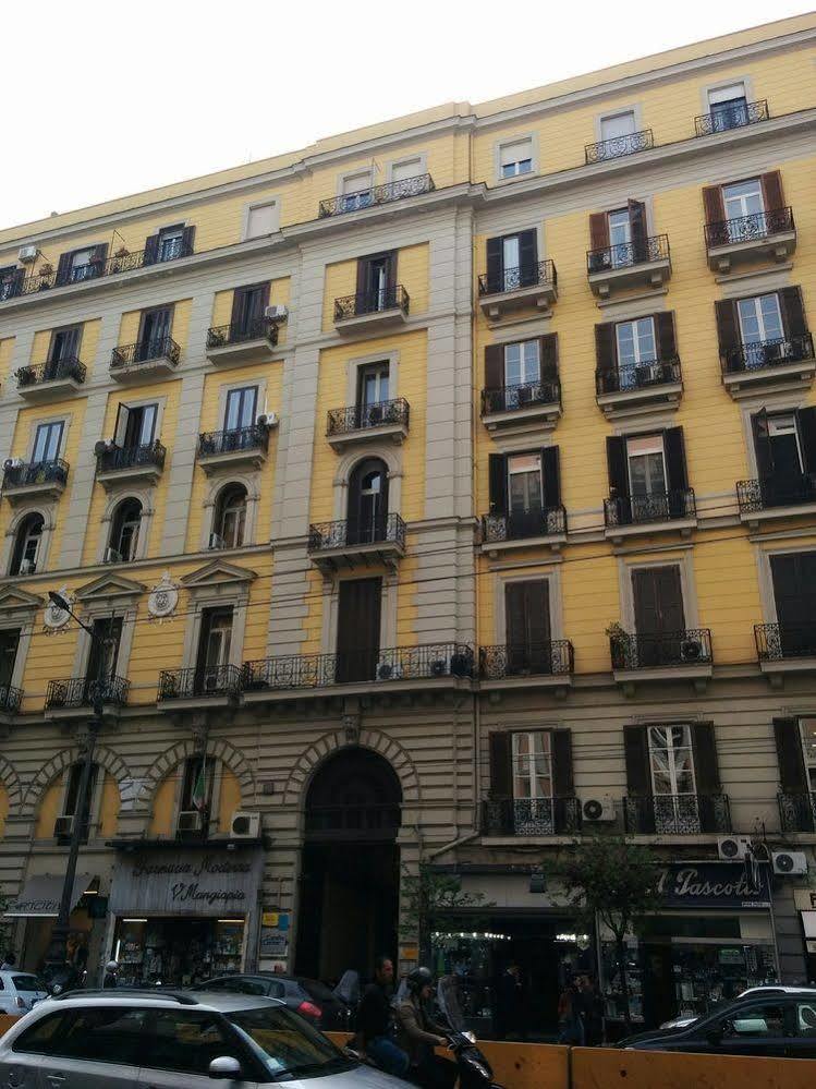 Готель Be Italian Flat Bovio Неаполь Екстер'єр фото