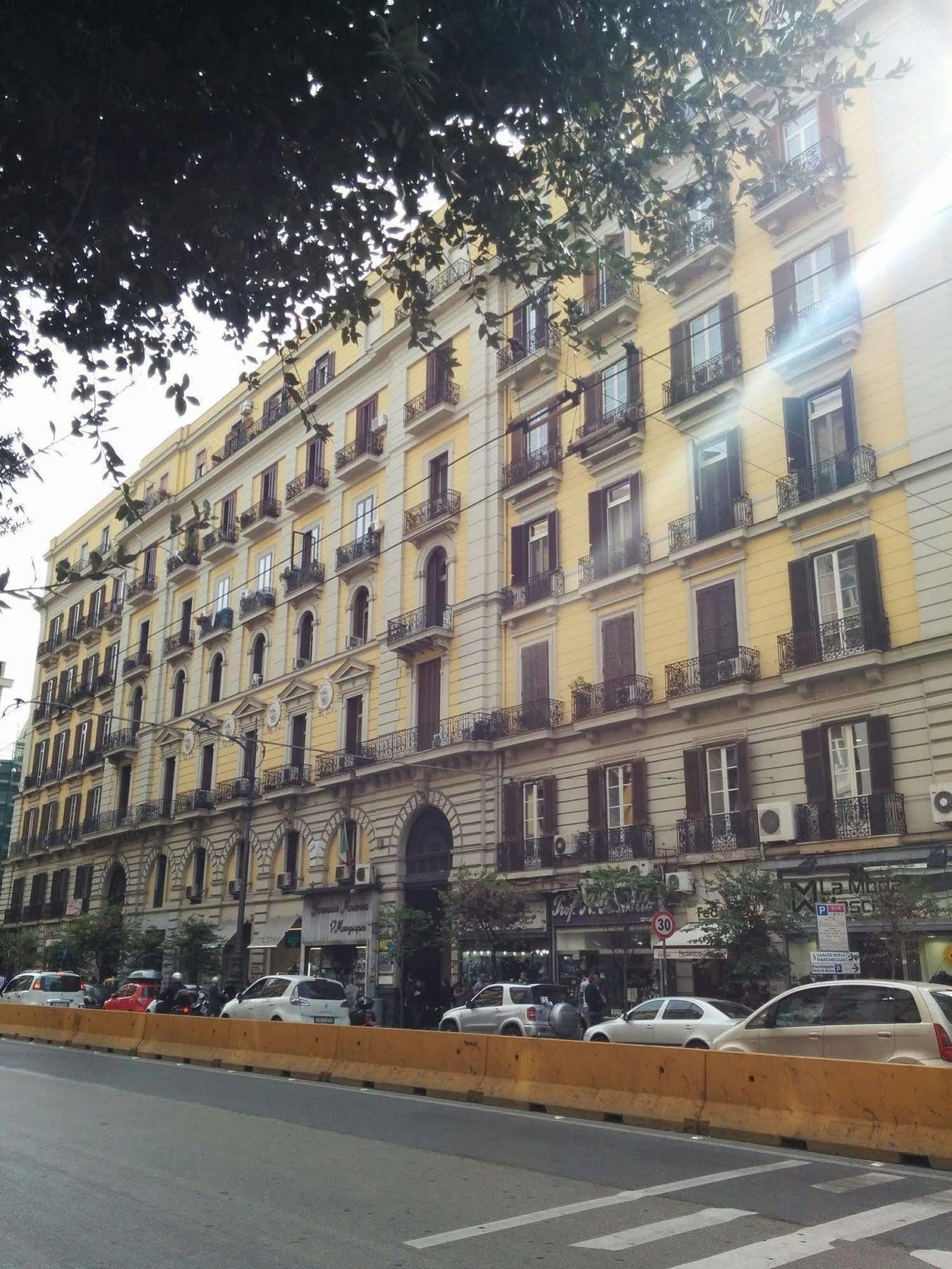 Готель Be Italian Flat Bovio Неаполь Екстер'єр фото