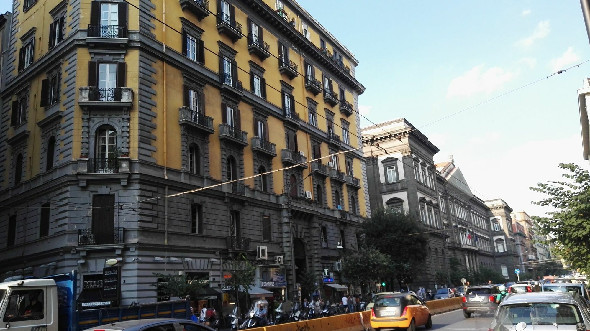 Готель Be Italian Flat Bovio Неаполь Екстер'єр фото